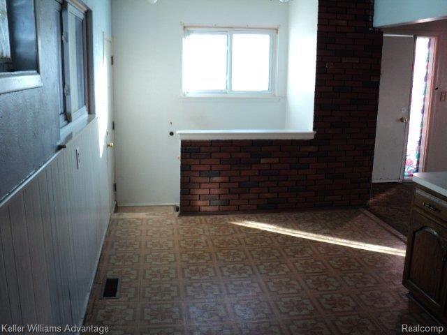 1108 South Henry Ruff Road Westland, MI 48186 - Photo 6 of 7 Dining Rm