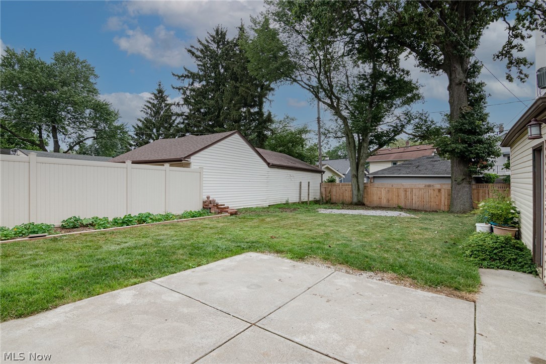 3727 Warren Road Cleveland, OH 44111 - Photo 30 of 31 Gallery Image 30