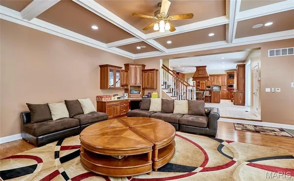 $2,595,995 | 9780 Old Warson Road, St. Louis, MO 63124
