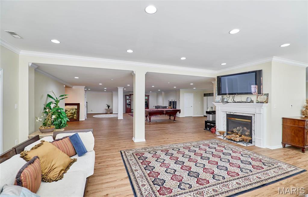 9780 Old Warson Road St. Louis, MO 63124 - Photo 7 of 13