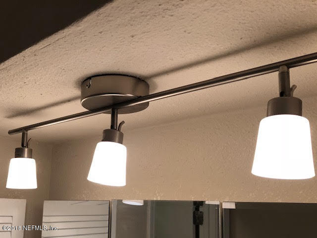 3801 Crown Point Road, Unit 1333 Jacksonville, FL 32257 - Photo 22 of 27 Master Bath Lighting