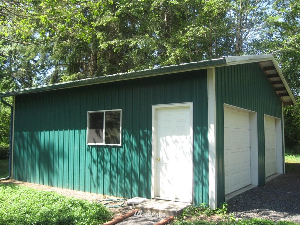 241 South Hawkins Road Winlock, WA 98596 - Photo 8 of 14