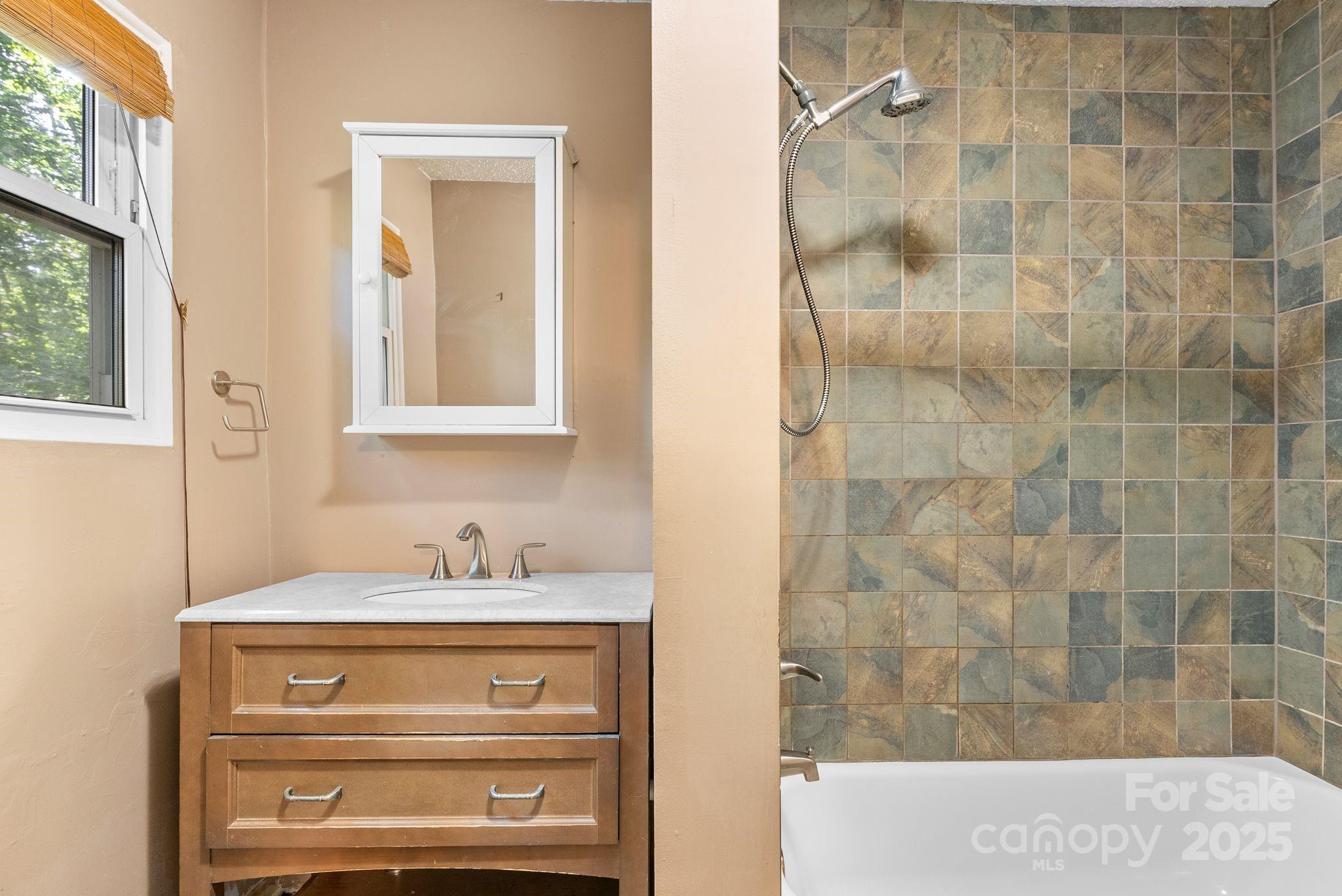 186 Pisgah View Road Asheville, NC 28806 - Photo 18 of 41