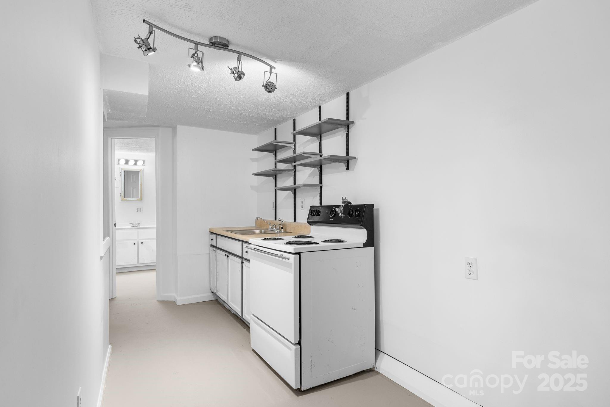 186 Pisgah View Road Asheville, NC 28806 - Photo 28 of 41