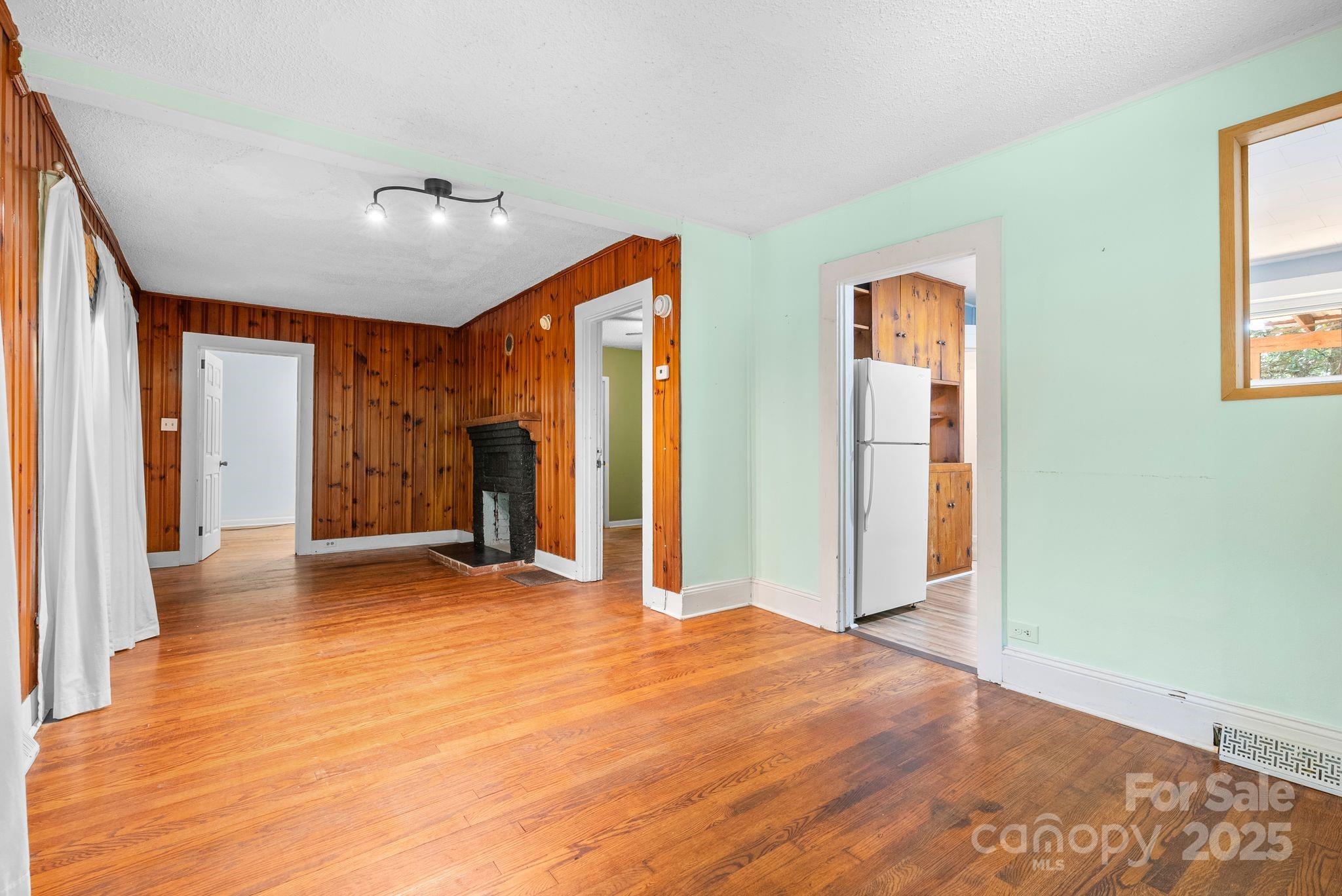 186 Pisgah View Road Asheville, NC 28806 - Photo 5 of 41