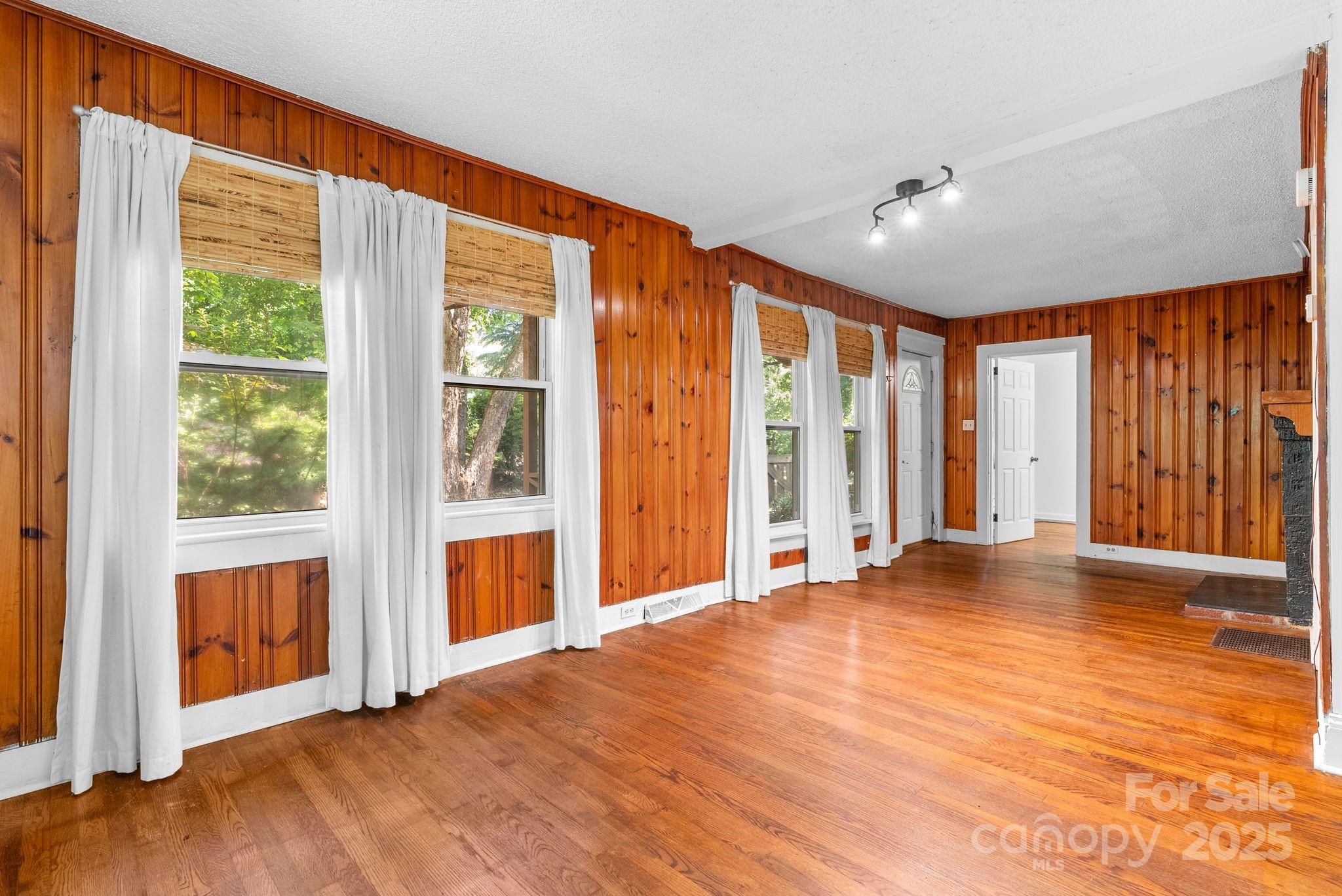 186 Pisgah View Road Asheville, NC 28806 - Photo 8 of 41