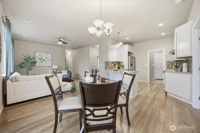 $390,000 | 1505 South Road 40 East, Pasco, WA 99301