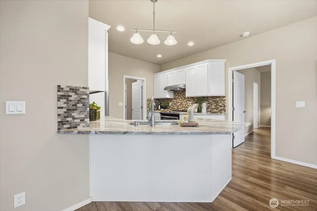 $390,000 | 1505 South Road 40 East, Pasco, WA 99301