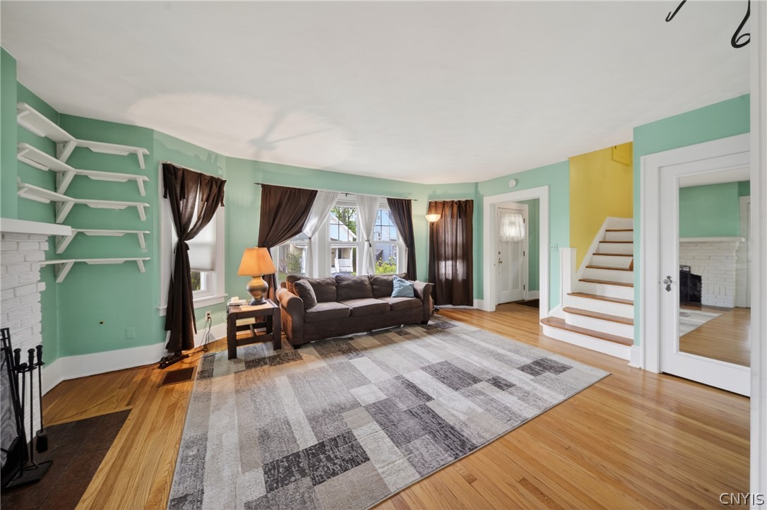 521 Kensington Road Syracuse, NY 13210 - Photo 7 of 26