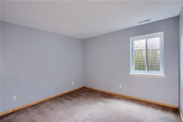 $127,500 | 1200 College Park Drive, Unit 2, Coraopolis, PA 15108