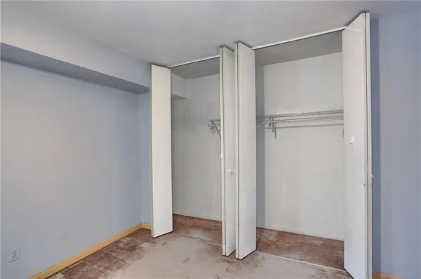 $127,500 | 1200 College Park Drive, Unit 2, Coraopolis, PA 15108