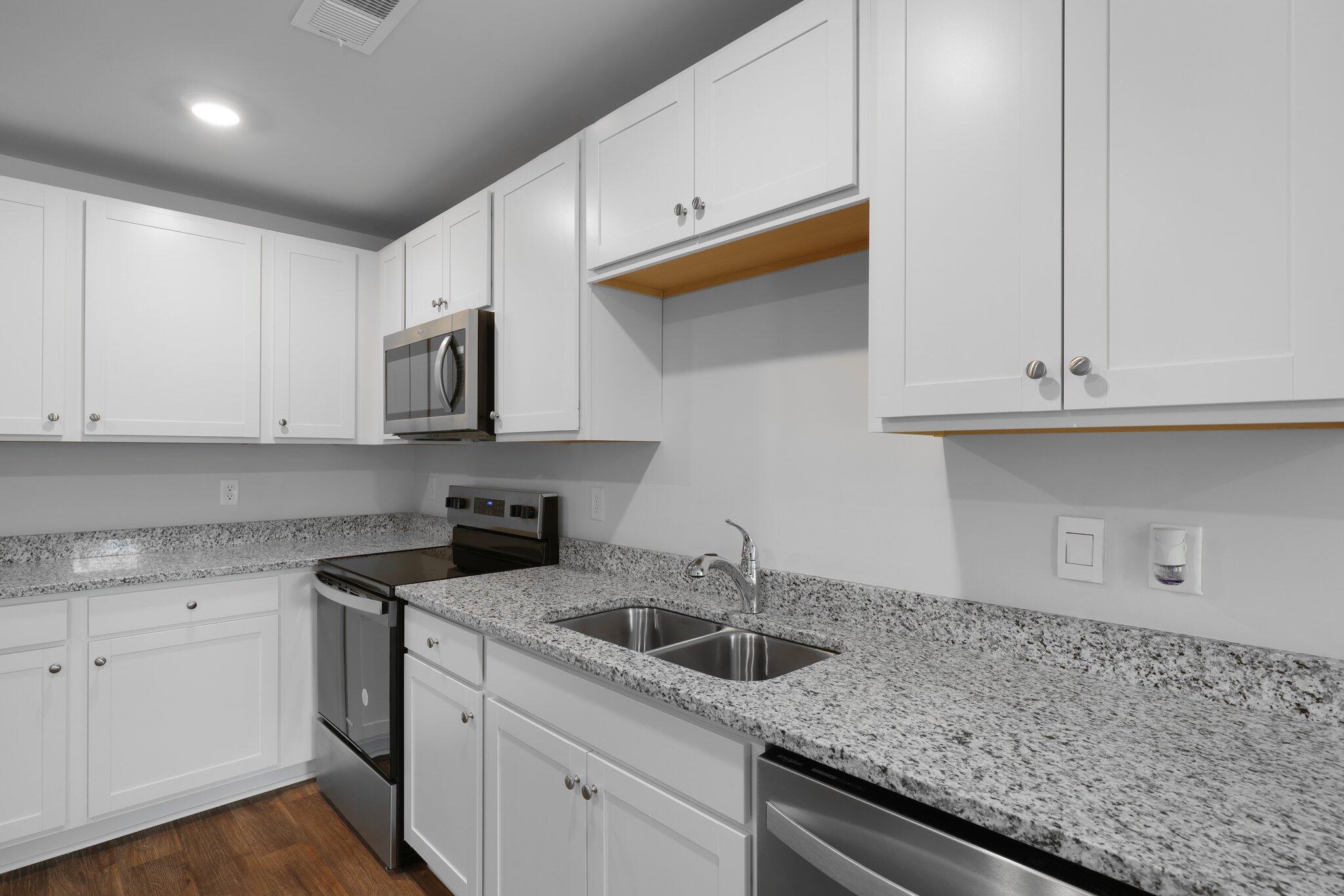 616 Perch Lane Santee, SC 29142 - Photo 13 of 23 24-web-or-mls-550A0930