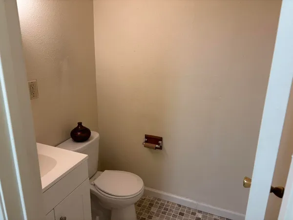 $279,500 | 3540 Ricardo Avenue, Redding, CA 96002