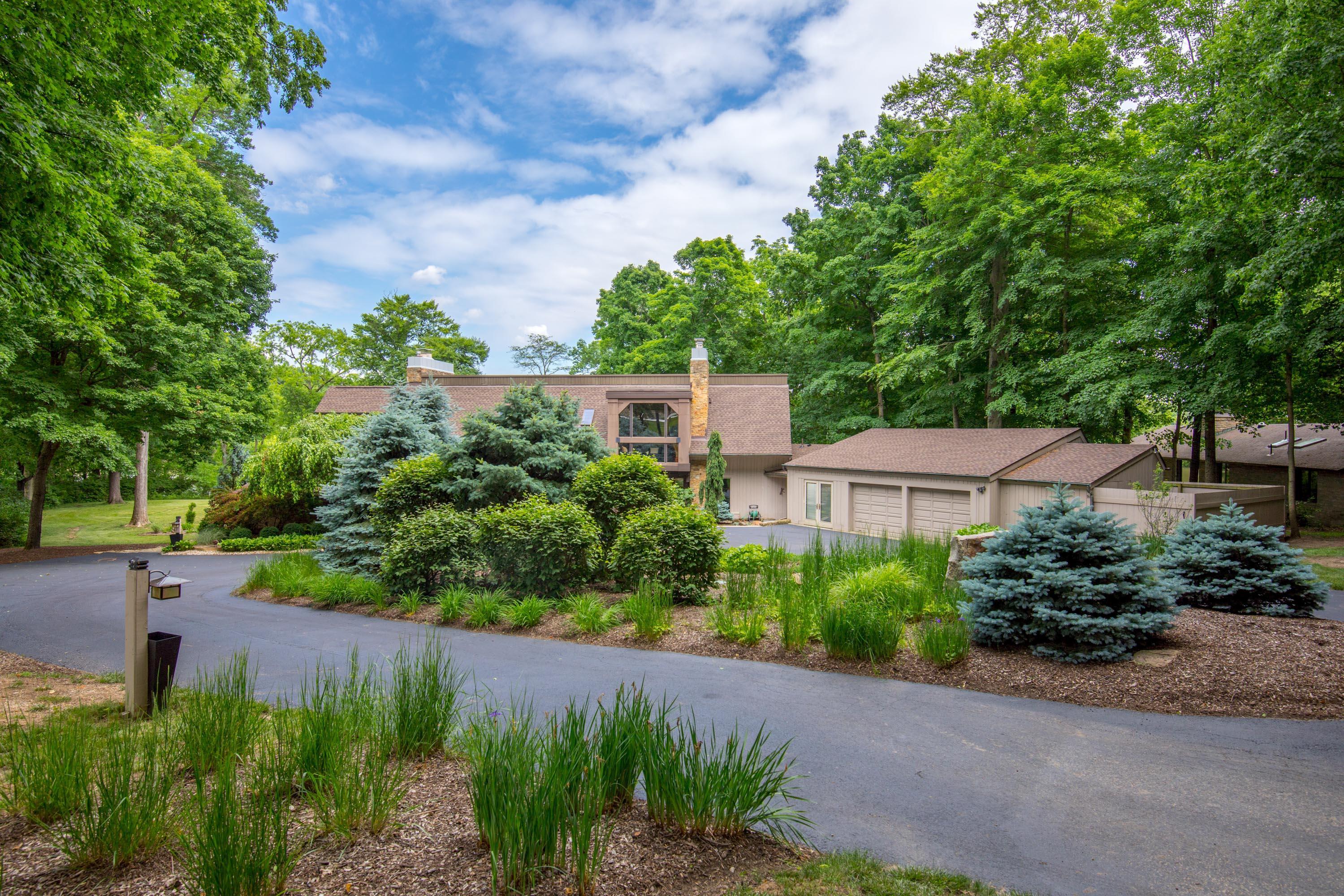4000 Old Poste Road Columbus, OH 43221 - Photo 2 of 81 Gallery Image 2
