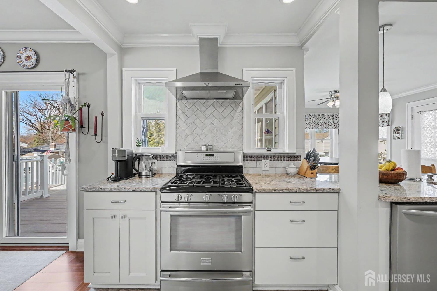 70 Oxford Road Colonia, NJ 07067 - Photo 12 of 42