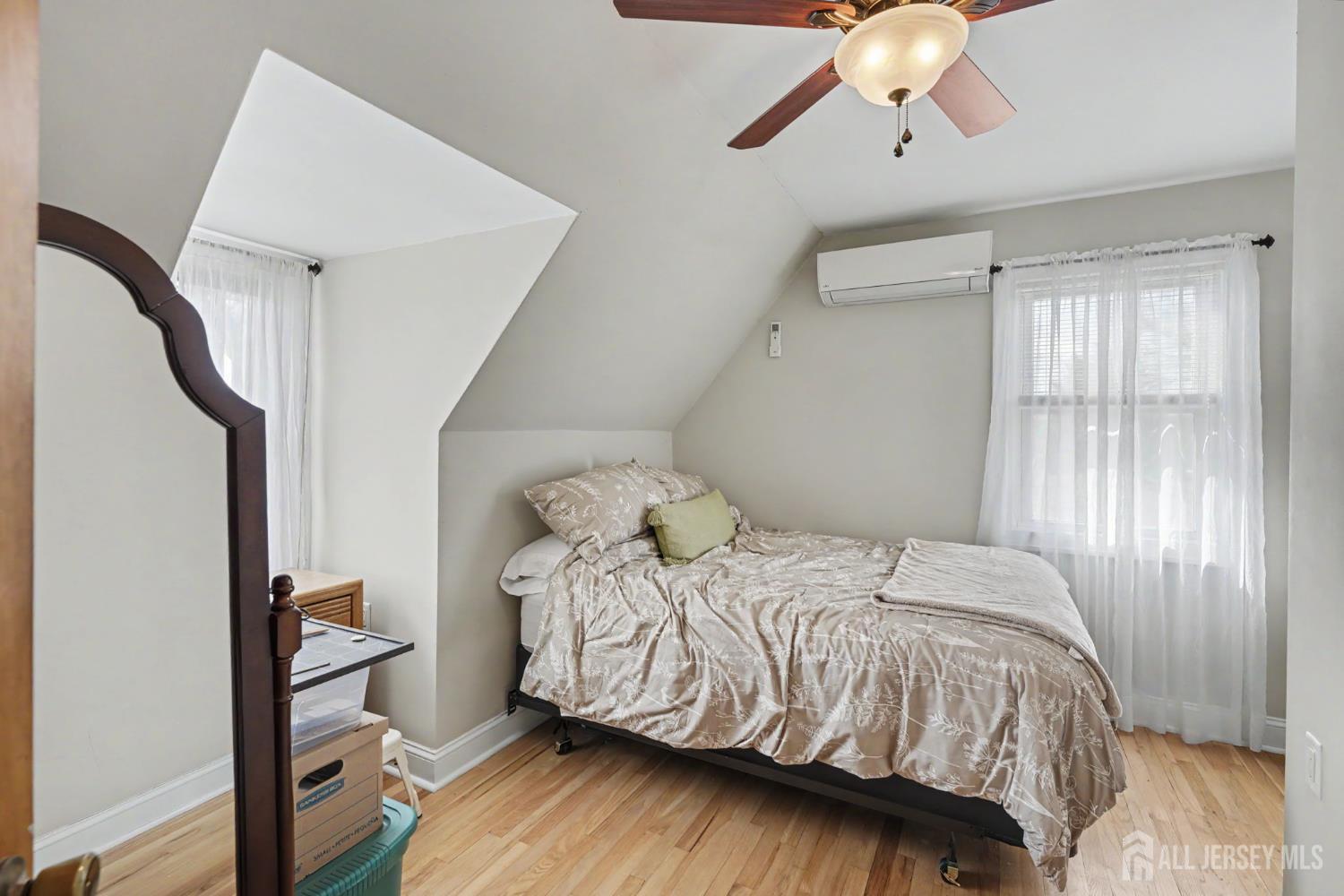 70 Oxford Road Colonia, NJ 07067 - Photo 23 of 42