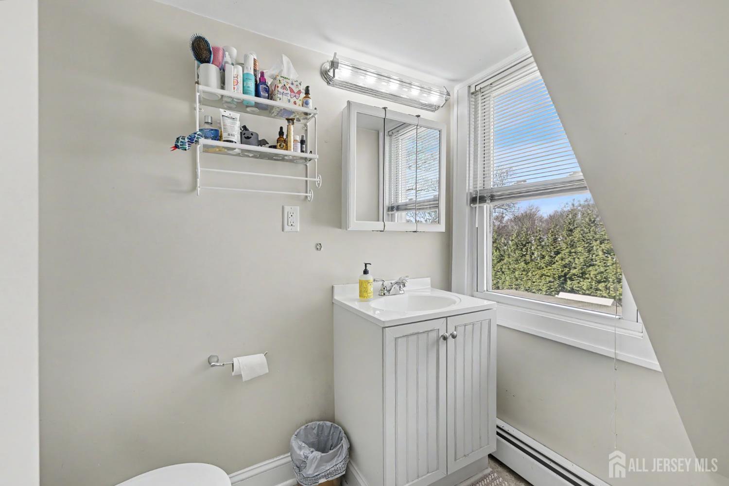 70 Oxford Road Colonia, NJ 07067 - Photo 26 of 42