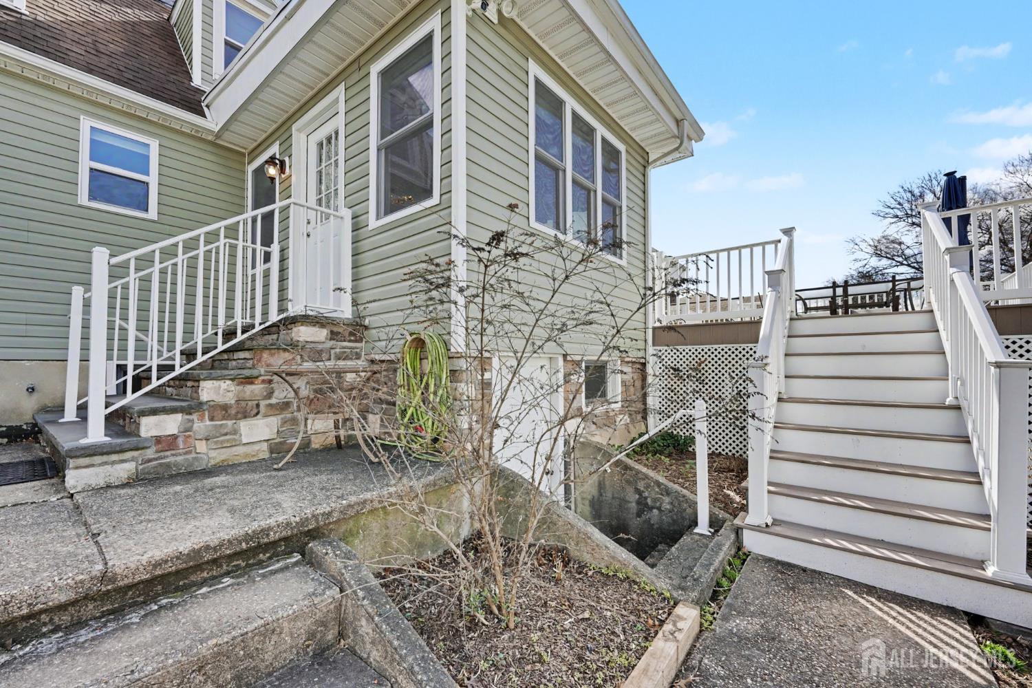 70 Oxford Road Colonia, NJ 07067 - Photo 30 of 42