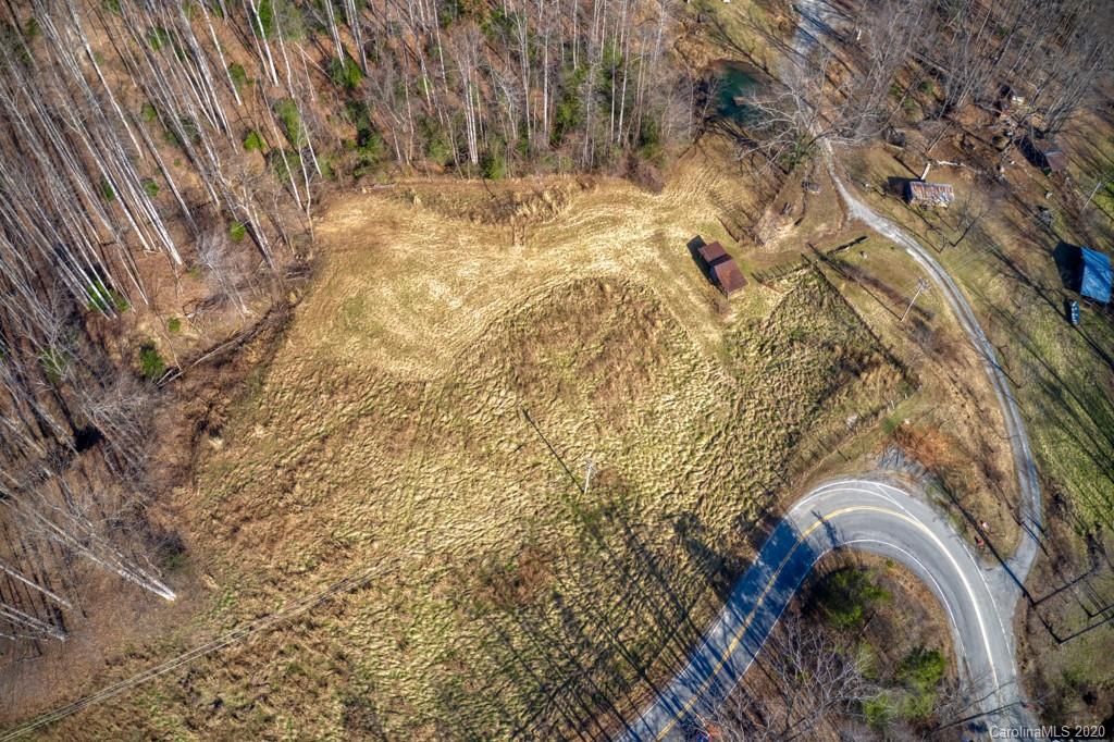 8109 Holbert Cove Road Saluda, NC 28773 - Photo 3 of 10 Gallery Image 3