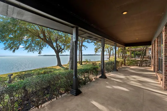 a view of porch with a garden