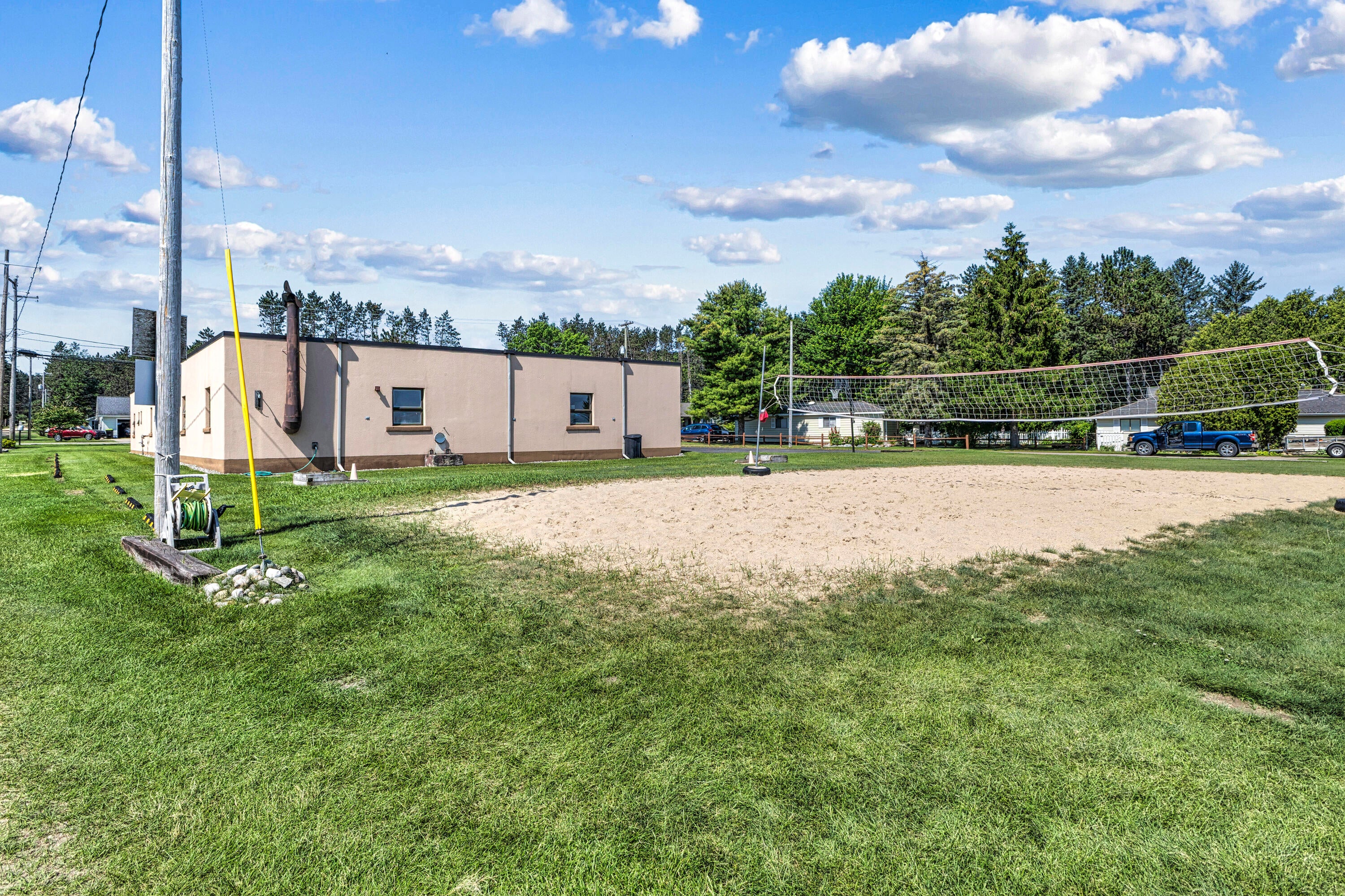 207 Lakeview Road Roscommon, MI 48653 - Photo 16 of 39 Gallery Image 16