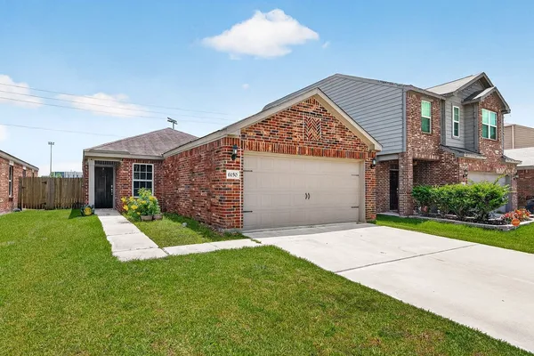 $255,000 | 6150 El Oro Drive, Houston, TX 77048