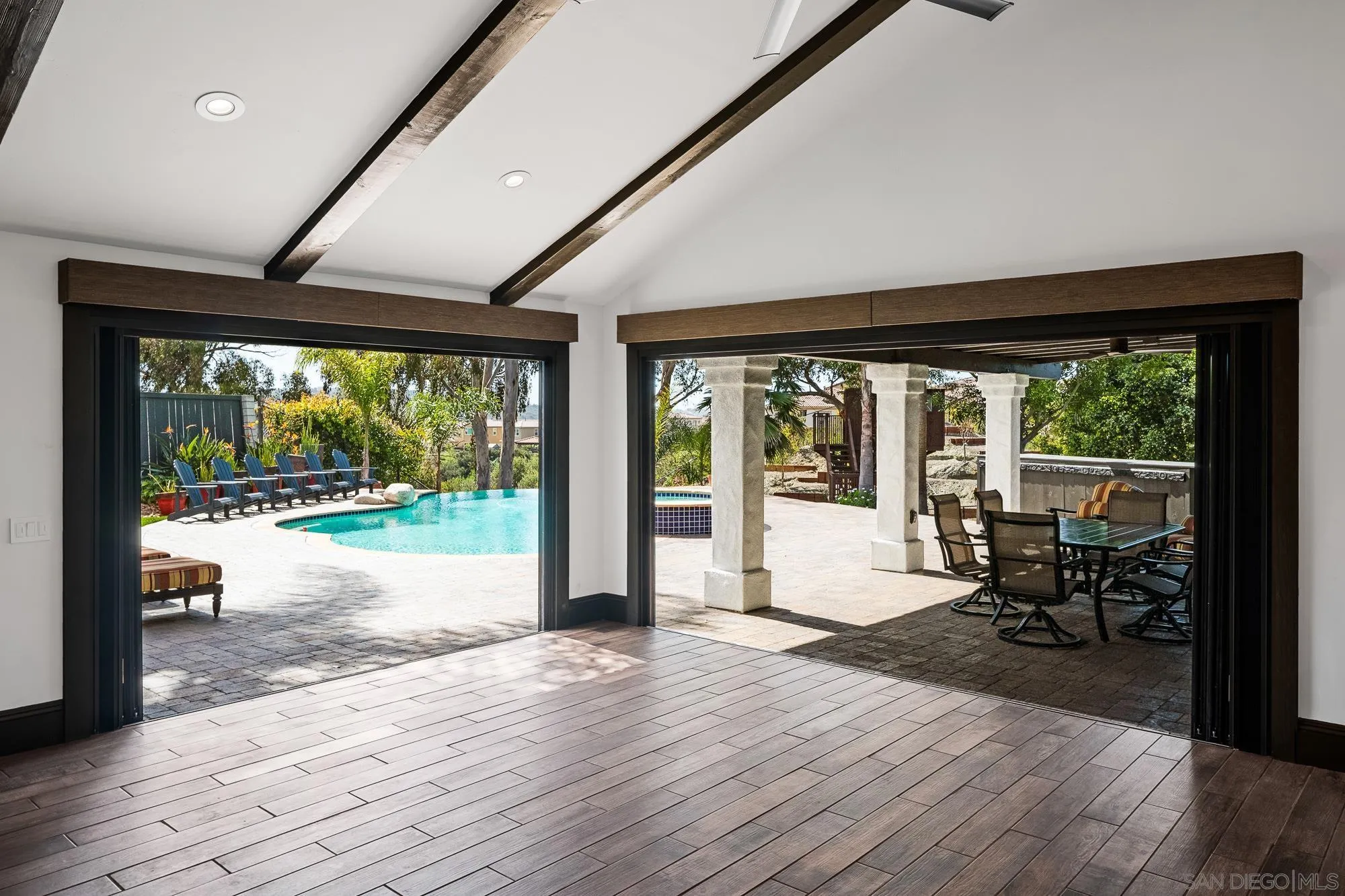 4717 Gateshead Road Carlsbad, CA 92010 - Photo 2 of 74 Gallery Image 2