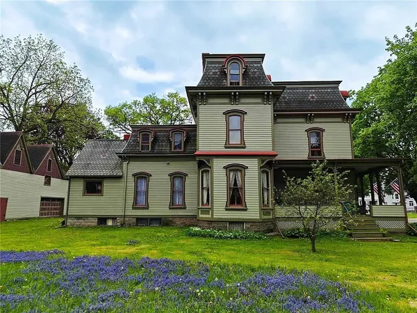 $455,000 | 440 Park Avenue, Waverly, NY 14892