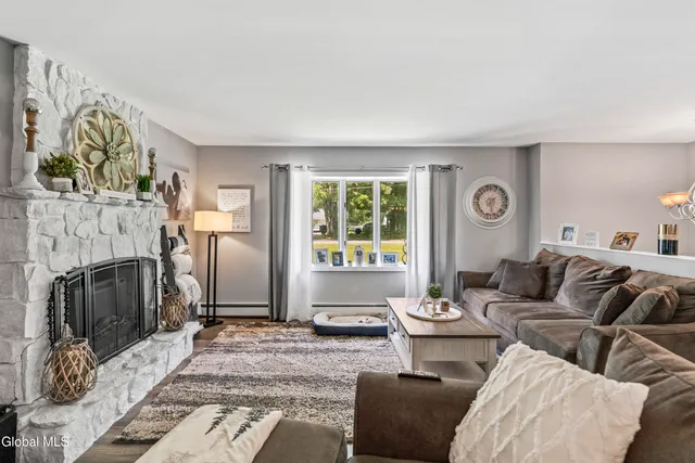 $469,900 | 1046 Kania Road, Amsterdam, NY 12010