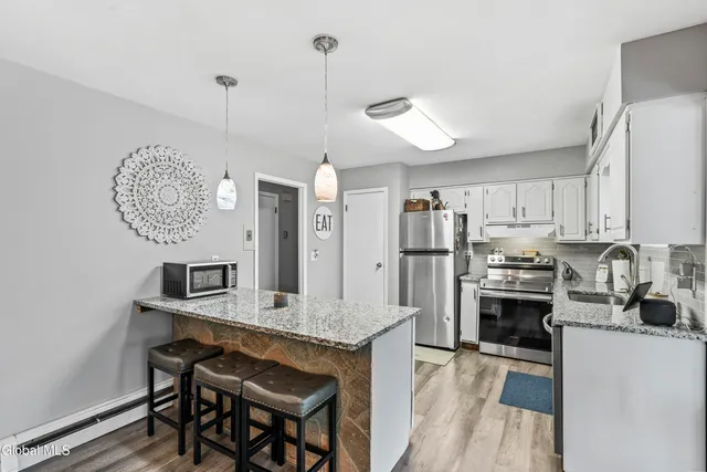 $469,900 | 1046 Kania Road, Amsterdam, NY 12010