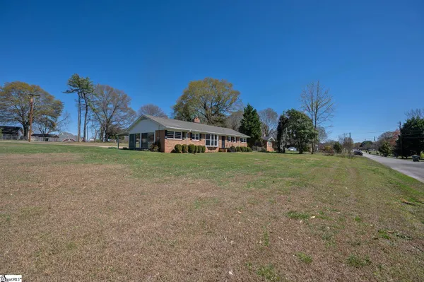 $310,000 | 101 Benjamin Avenue, Greer, SC 29651