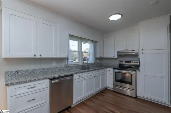 $310,000 | 101 Benjamin Avenue, Greer, SC 29651