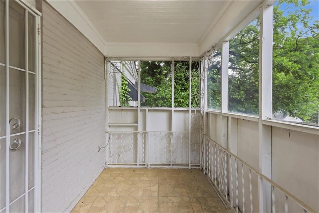 154 Lawton Street Southwest Atlanta, GA 30314 - Photo 4 of 23 a view of a porch