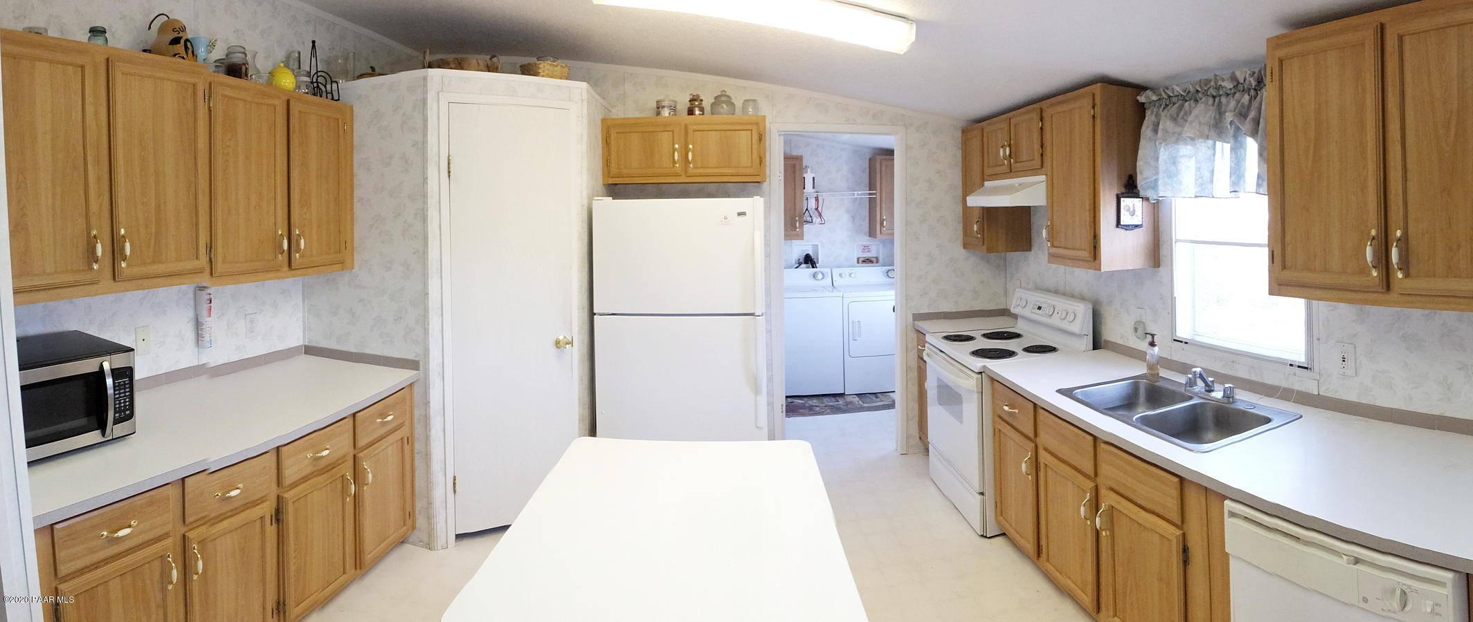17475 East Roper Way Dewey, AZ 86327 - Photo 19 of 48 Wide View of Kitchen