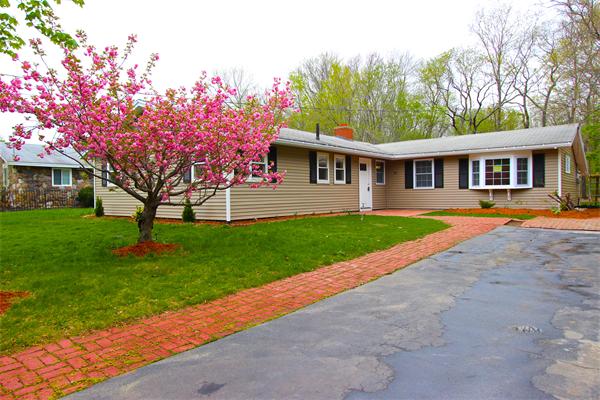 21 Downing Road Peabody, MA 01960 - Photo 4 of 26 Gallery Image 4
