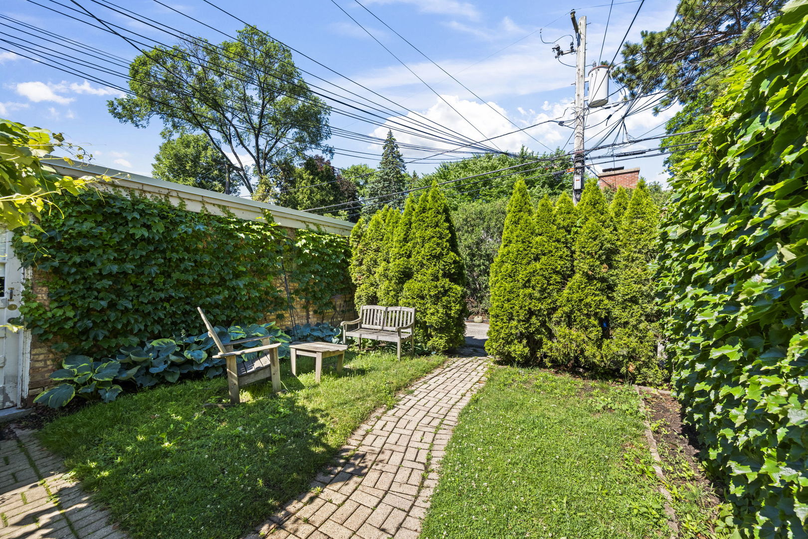 519 1/2 Ridge Road Wilmette, IL 60091 - Photo 17 of 20