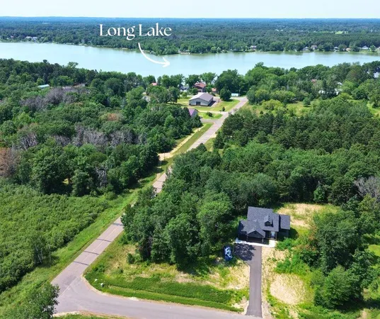 $660,000 | 27532 Dahlia Street Northwest, Isanti, MN 55040