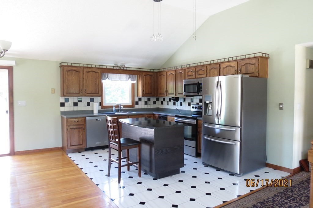 73 Adams Road Dracut, MA 01826 - Photo 5 of 26 Gallery Image 5