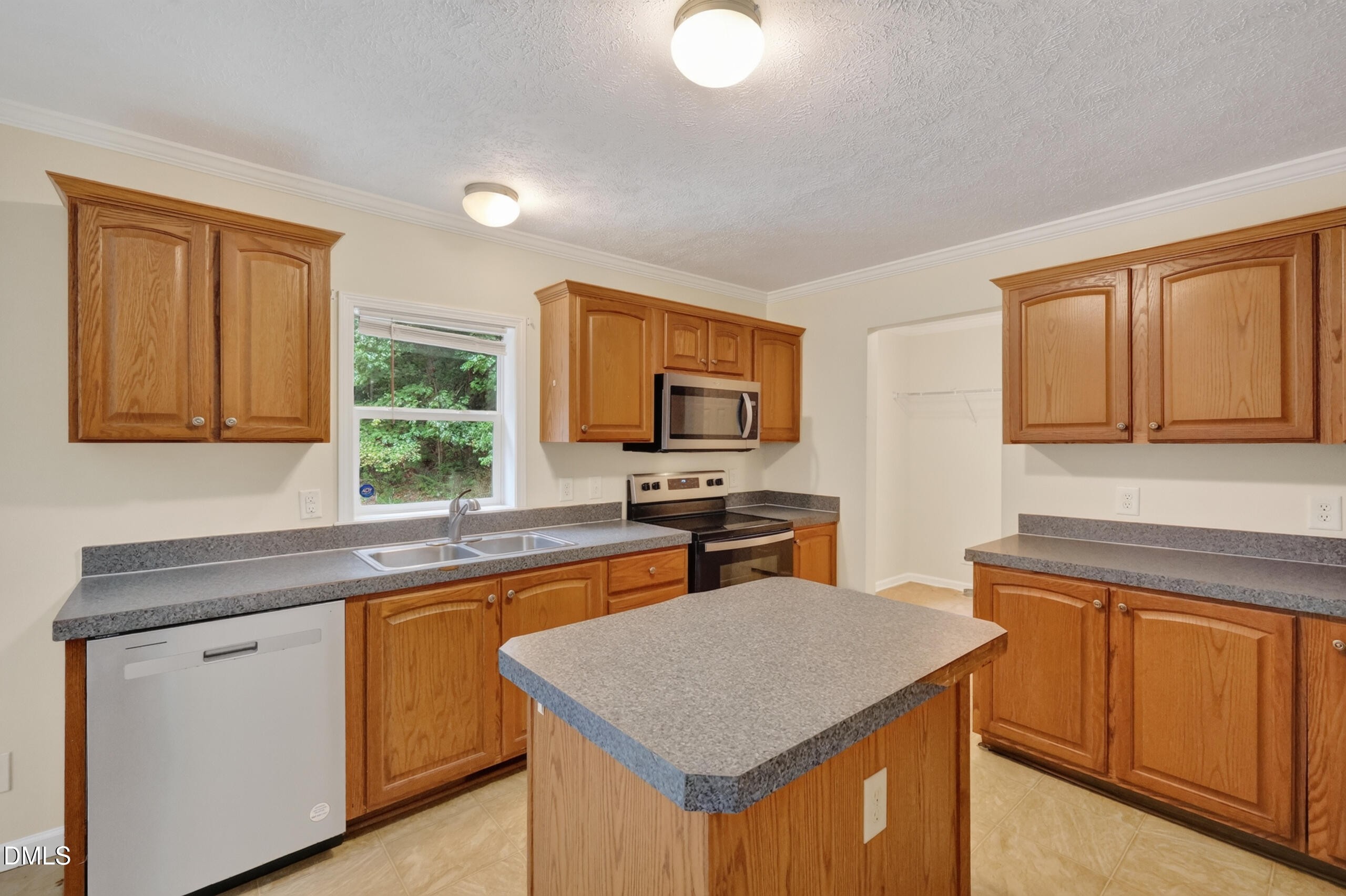126 Hunter Road Henderson, NC 27537 - Photo 2 of 44