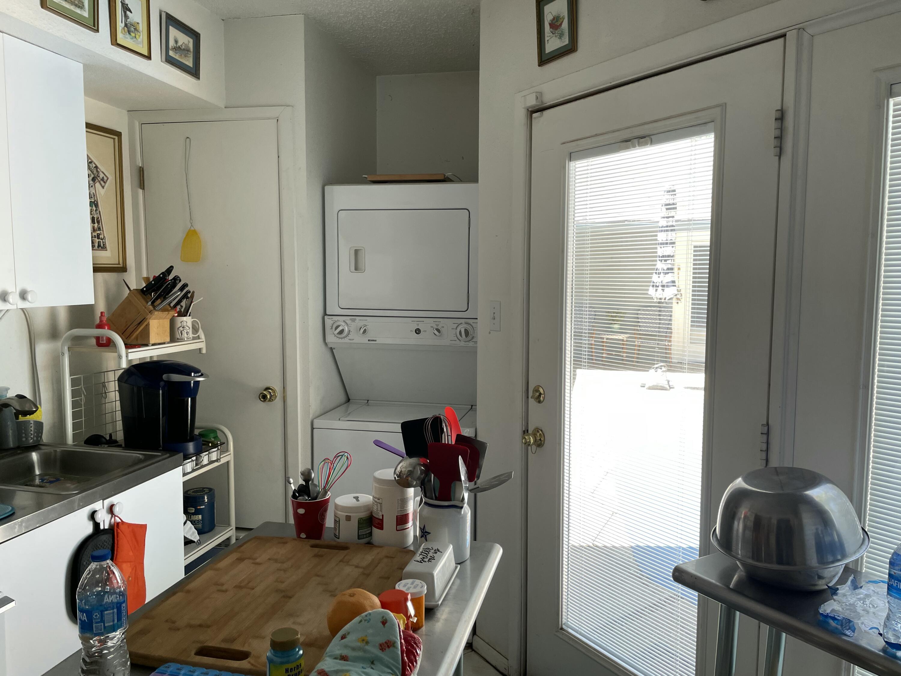 3206 21st Street Lubbock, TX 79410 - Photo 19 of 70 a room with furniture and a window
