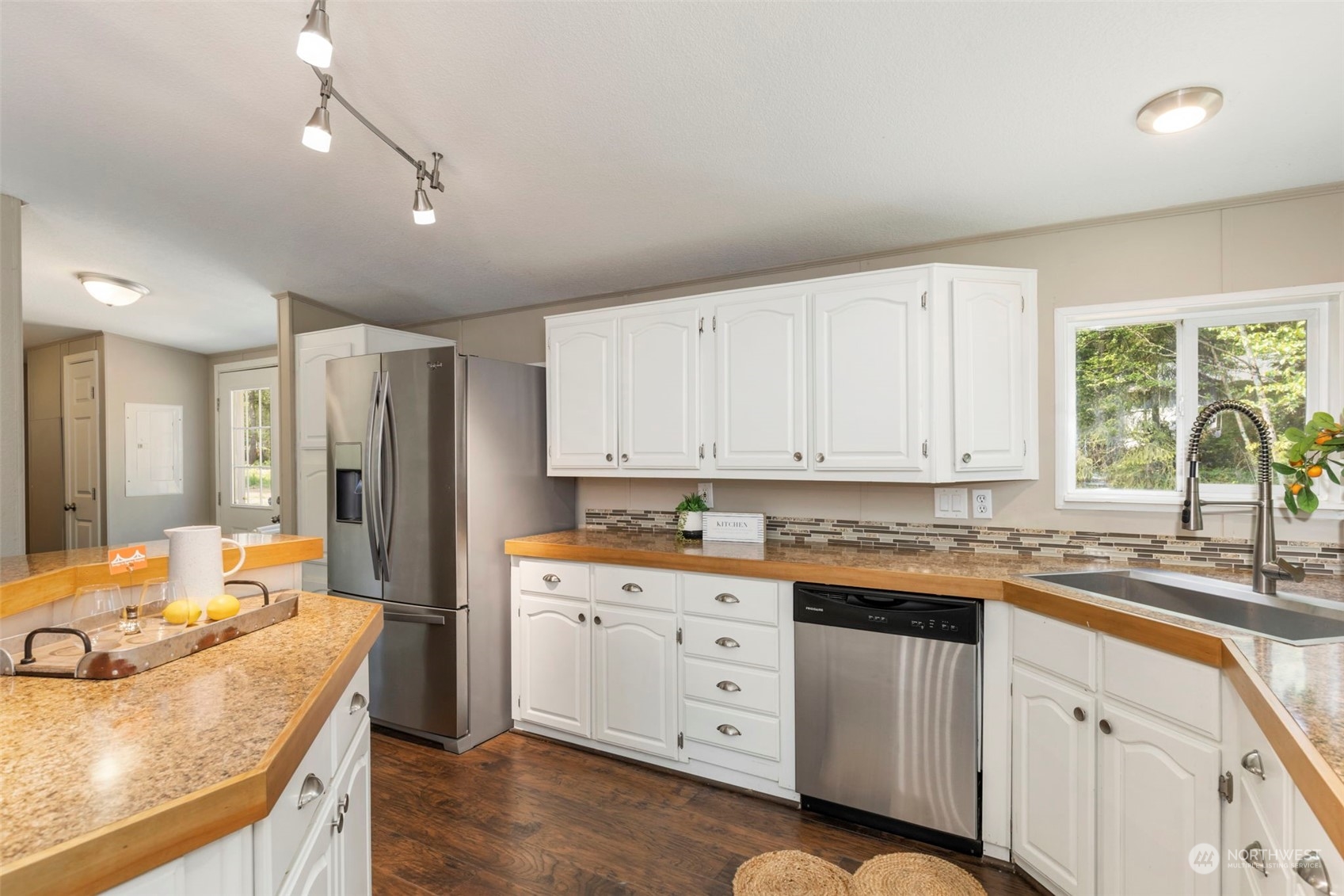 1121 East Alderwood Road Belfair, WA 98528 - Photo 14 of 35 Gallery Image 14