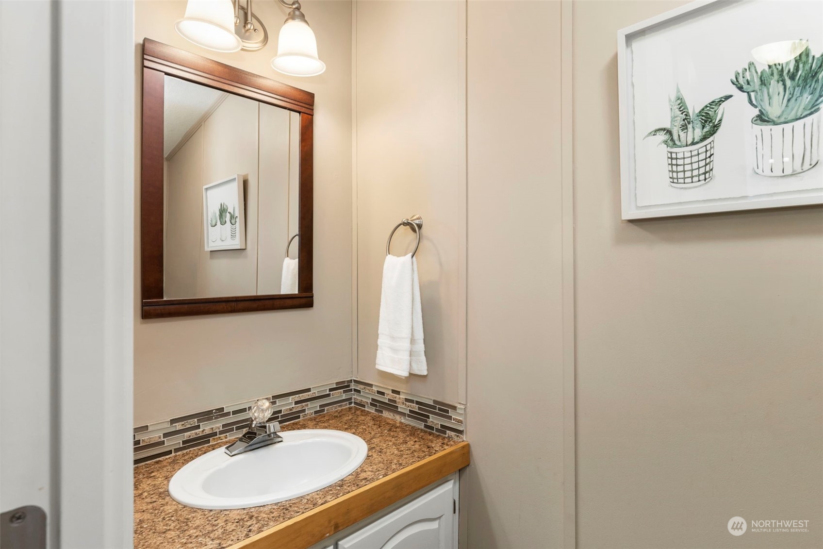 1121 East Alderwood Road Belfair, WA 98528 - Photo 17 of 35 Gallery Image 17
