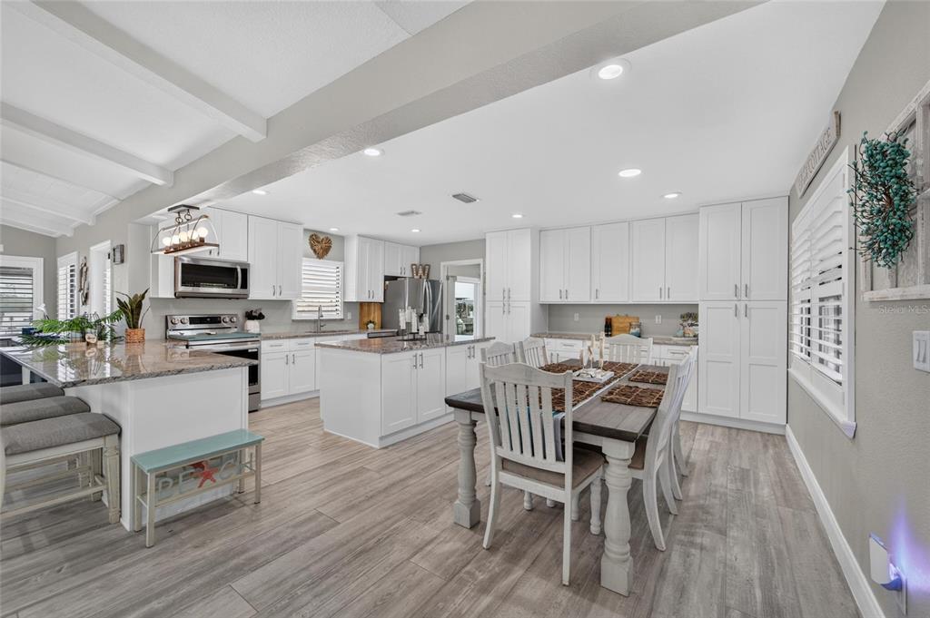 3422 West Shell Point Road Ruskin, FL 33570 - Photo 15 of 93 Gallery Image 15