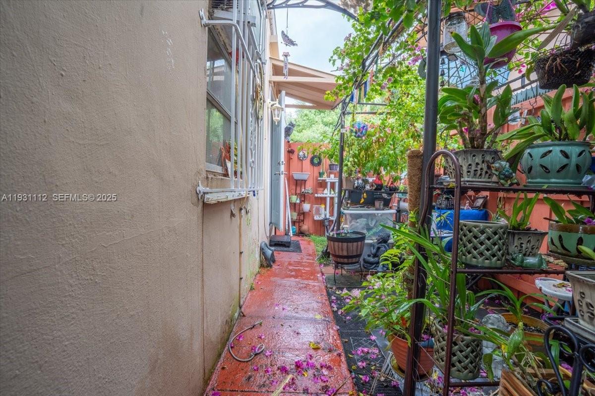 317 West 36th Street, Unit 2 Hialeah, FL 33012 - Photo 3 of 10 view of an outdoor space