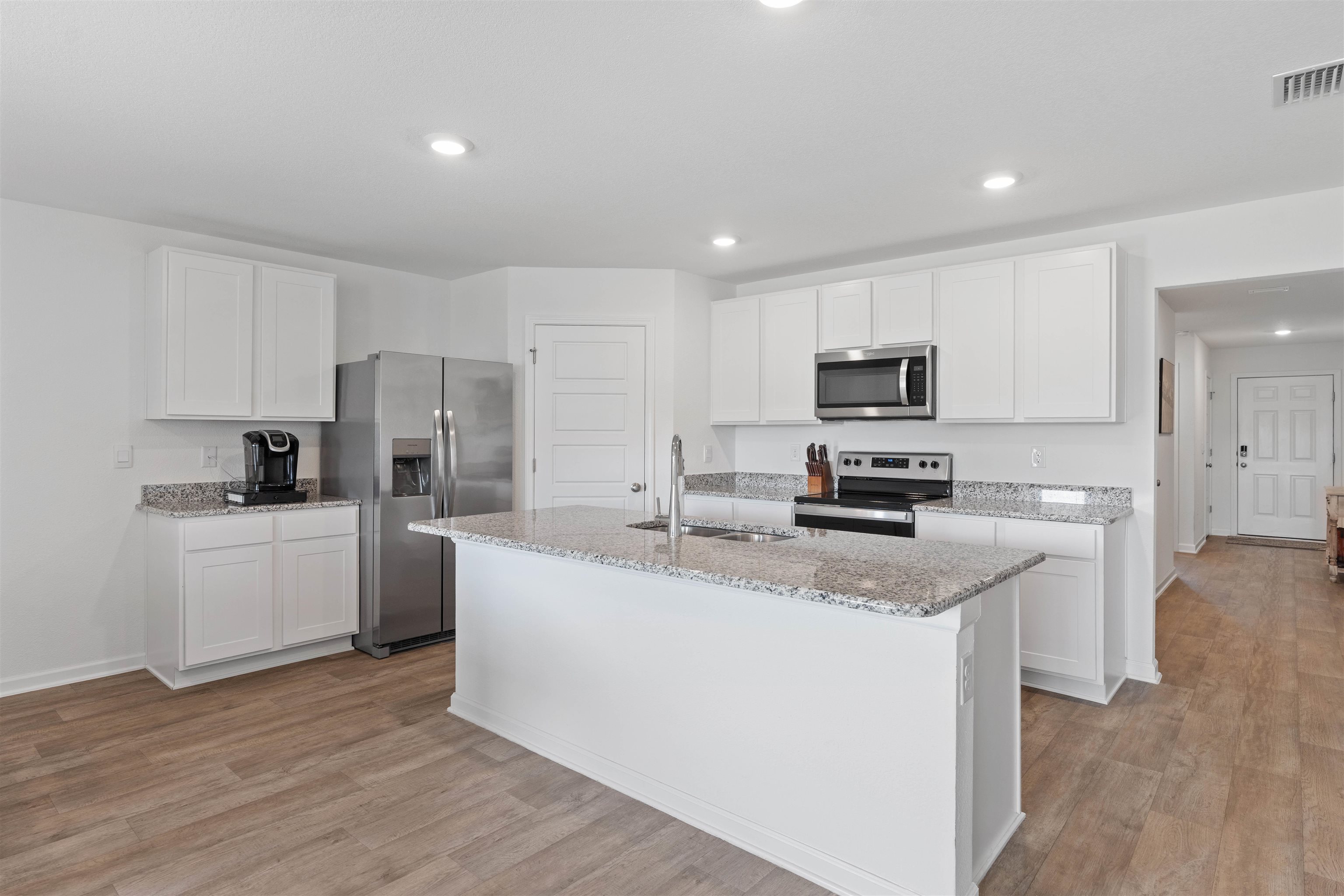 15030 Forsythia Loop Silverhill, AL 36576 - Photo 10 of 33 Kitchen