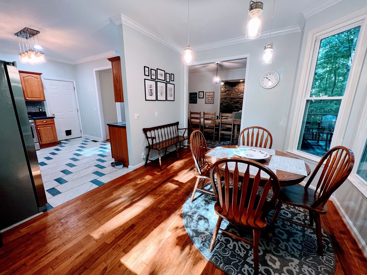 423 Bear Court Monteagle, TN 37356 - Photo 11 of 34 a living room with furniture and a flat screen tv