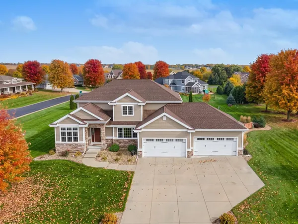 $1,099,955 | 3111 Katie Ida Lane, Bristol, WI 53590