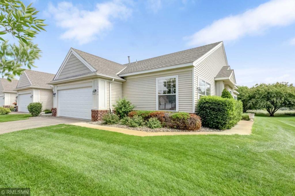 5886 Prairie Ridge Drive Shoreview, MN 55126 - Photo 2 of 38 Gallery Image 2