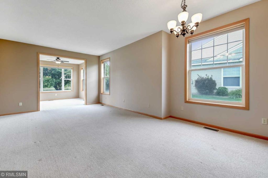 5886 Prairie Ridge Drive Shoreview, MN 55126 - Photo 11 of 38 Gallery Image 11