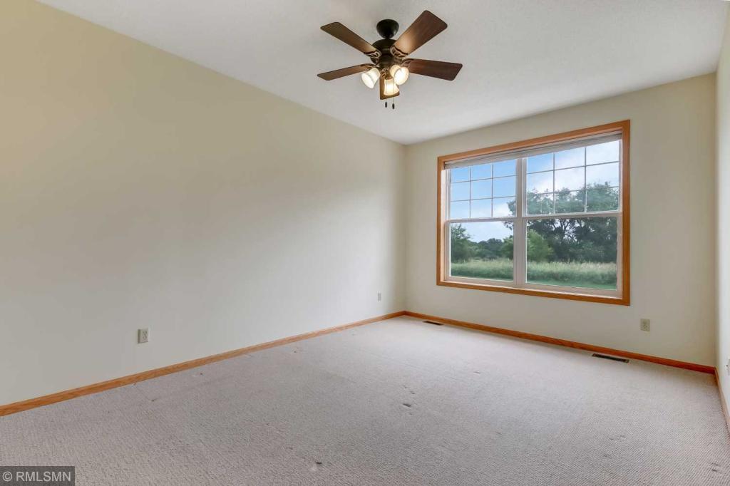 5886 Prairie Ridge Drive Shoreview, MN 55126 - Photo 14 of 38 Gallery Image 14